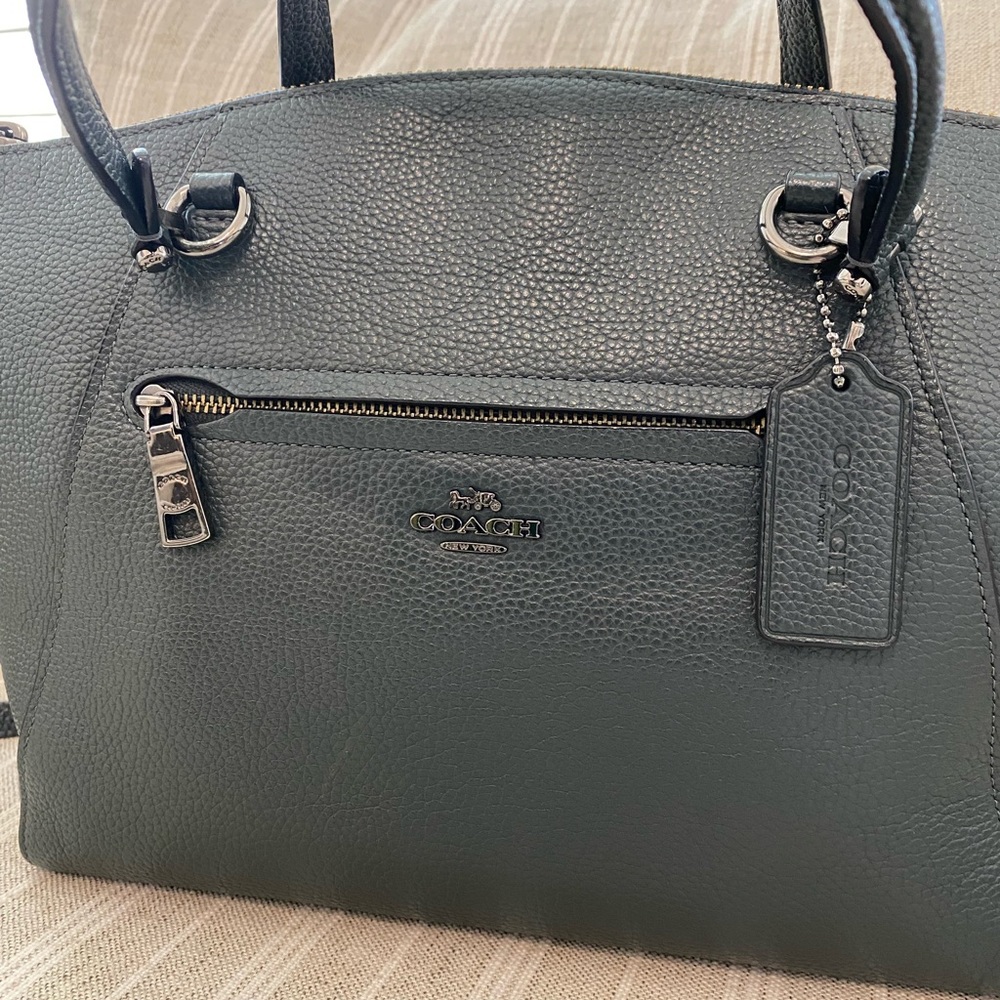 Excellent condition Coach Prairie leather bag - Picture 2 of 8